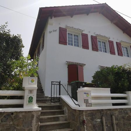 Chambres d'hôtes HOR DAGO près de la gare avec 2 vélos Hendaye Esterno foto